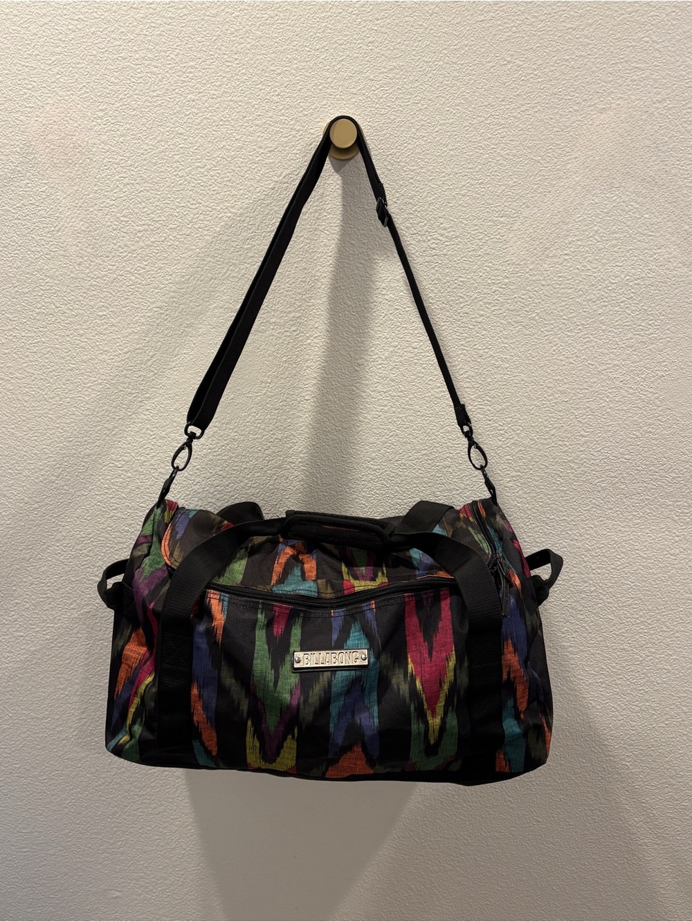 Billabong Colorful Black Duffel with Multicolor Brushstroke Design NWOT